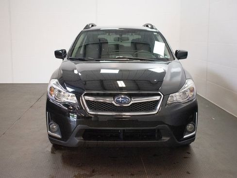 Used 2017 Subaru Crosstrek 2.0i Premium AWD/4WD image 2
