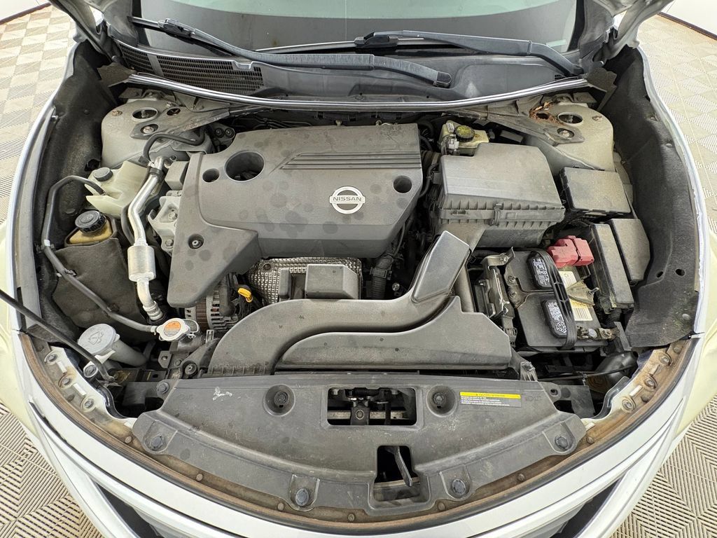 Used 2014 Nissan Altima 2.5 SV w/ Convenience Package FWD image 33
