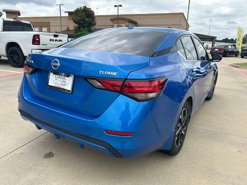 Used 2025 Nissan Sentra SV FWD image 12