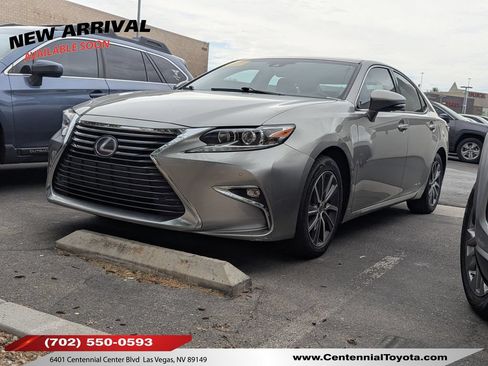 Used 2018 Lexus ES 300h w/ Luxury Package FWD image 1