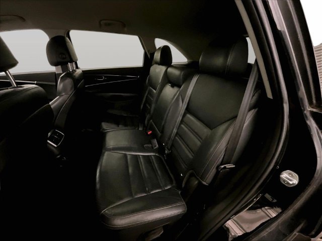 Used 2017 Kia Sorento AWD w/ LX Convenience Package image 25