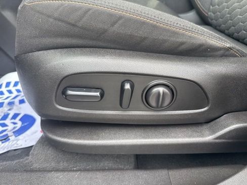 Used 2018 Chevrolet Equinox LT w/ Sun & Infotainment Package image 15