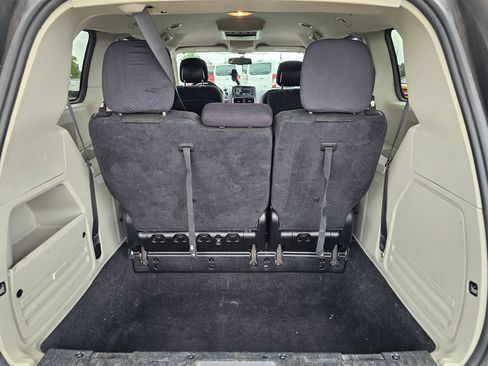 Used 2015 Dodge Grand Caravan SE w/ Quick Order Package 29E SE FWD image 10