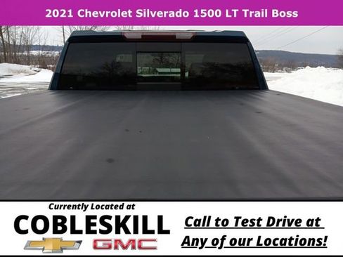 Used 2021 Chevrolet Silverado 1500 LT Trail Boss w/ Convenience Package II AWD/4WD image 5
