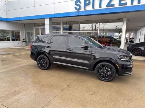 Used 2023 Kia Sorento SX image 3