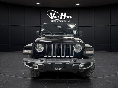 Used 2022 Jeep Gladiator Overland w/ Popular Equipment Package image 10