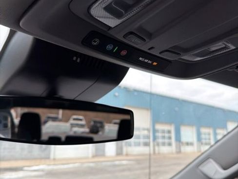 Used 2022 Chevrolet Silverado 1500 LT image 27