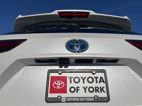 Used 2022 Toyota Highlander Bronze Edition image 18