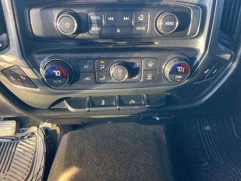 Used 2018 Chevrolet Silverado 1500 LT w/ Texas Edition image 25