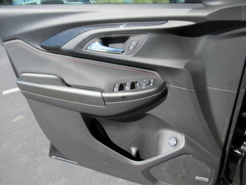 Certified 2023 Chevrolet TrailBlazer RS w/ Sun and Liftgate Package FWD image 28