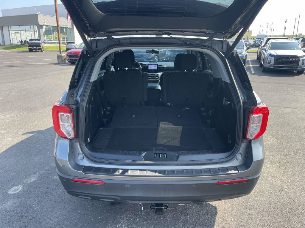 Certified 2023 Ford Explorer XLT RWD image 10