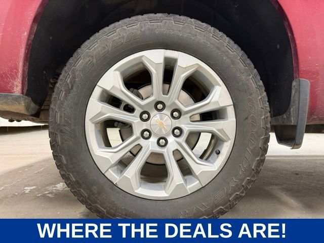 Used 2025 Chevrolet Silverado 1500 LTZ AWD/4WD image 24