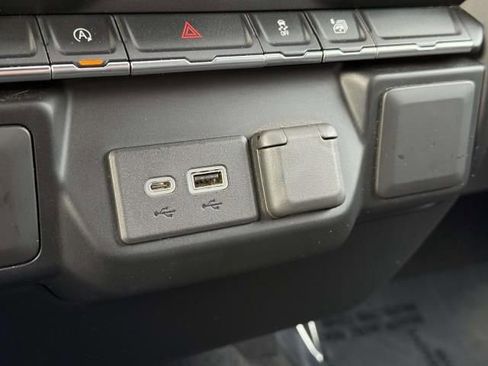 Used 2020 Chevrolet Silverado 1500 LT w/ LT Value Package image 27