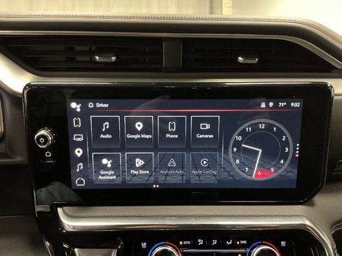 Used 2023 GMC Sierra 1500 Denali AWD/4WD image 14