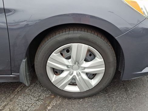 Used 2015 Subaru Legacy 2.5i AWD/4WD image 8
