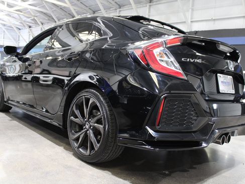 Used 2018 Honda Civic Sport image 7