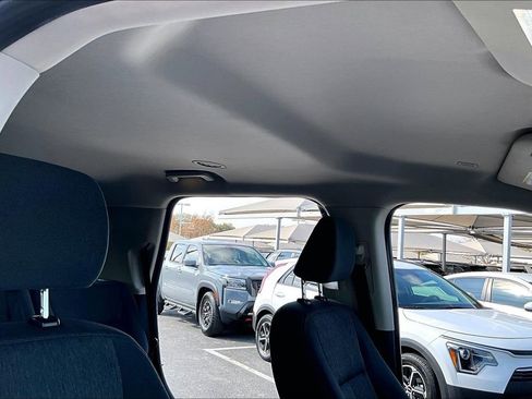 Used 2024 Ford Expedition XLT image 20