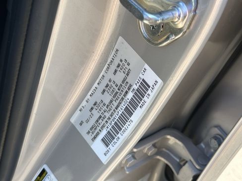 Used 2023 MAZDA MAZDA3 Hatchback w/ Appearance Package image 35