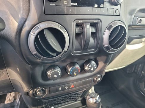 Used 2017 Jeep Wrangler Sport w/ Quick Order Package 24S image 21