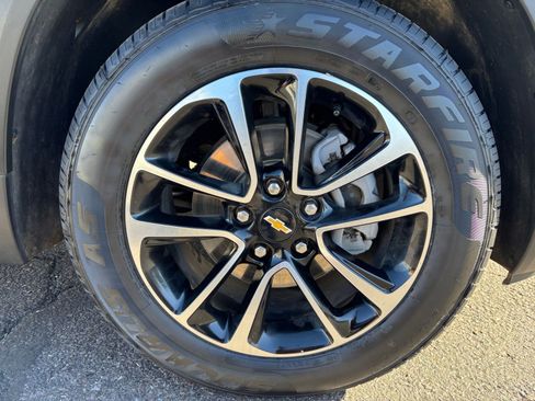 Used 2025 Chevrolet TrailBlazer LT image 28