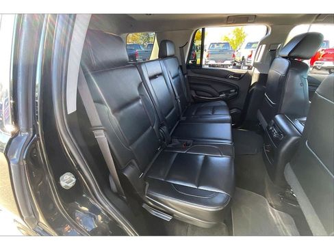 Used 2018 GMC Yukon SLT image 28