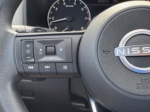 Used 2023 Nissan Rogue SV image 19