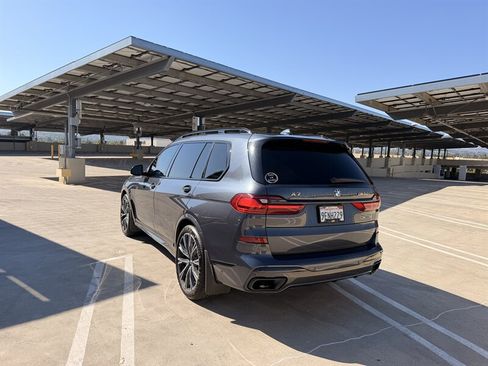 Used 2020 BMW X7 M50i w/ Dynamic Handling Package AWD/4WD image 3
