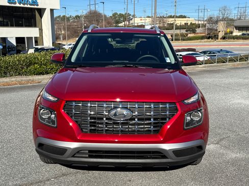 Certified 2025 Hyundai Venue SEL image 2