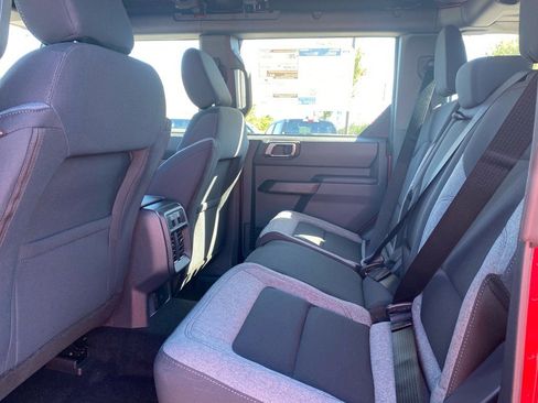 New 2025 Ford Bronco 4-Door AWD/4WD image 15