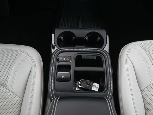 Used 2025 Ford Mustang Mach-E Premium AWD/4WD image 34