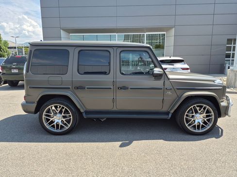 Used 2024 Mercedes-Benz G 63 AMG 4MATIC image 2