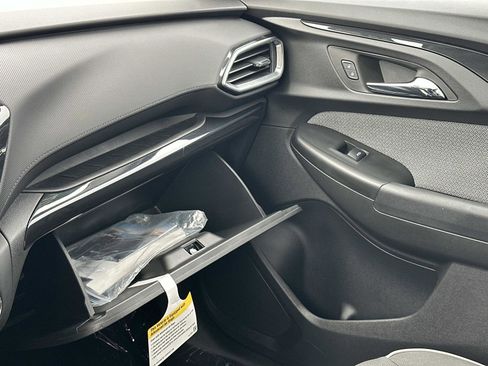 Certified 2023 Chevrolet TrailBlazer LT w/ Convenience Package image 31