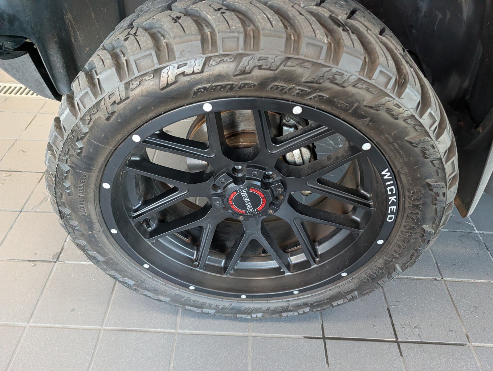 Used 2008 HUMMER H3 AWD/4WD image 8