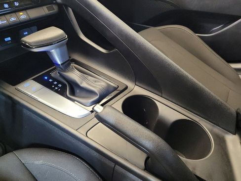 Used 2024 Hyundai Elantra SEL image 26