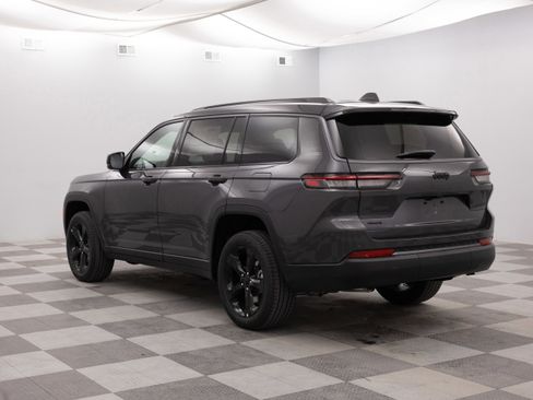 New 2026 Jeep Grand Cherokee L Limited w/ Limited Altitude Package AWD/4WD image 10