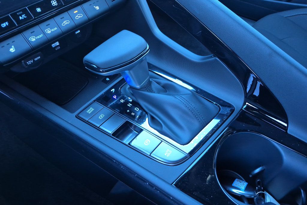 New 2026 Hyundai Elantra SEL Sport FWD image 26