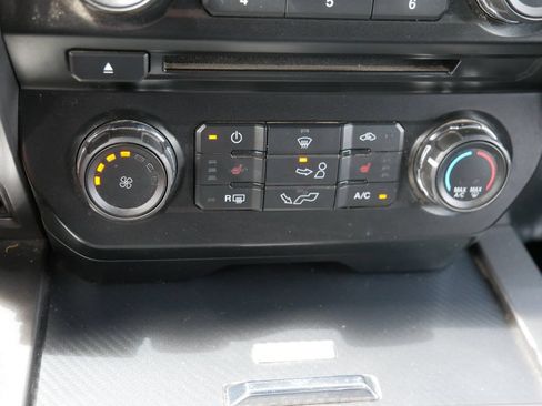 Used 2018 Ford F150 XLT w/ Equipment Group 302A Luxury AWD/4WD image 22