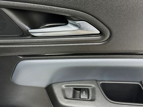 Used 2024 Honda Prologue Touring image 29