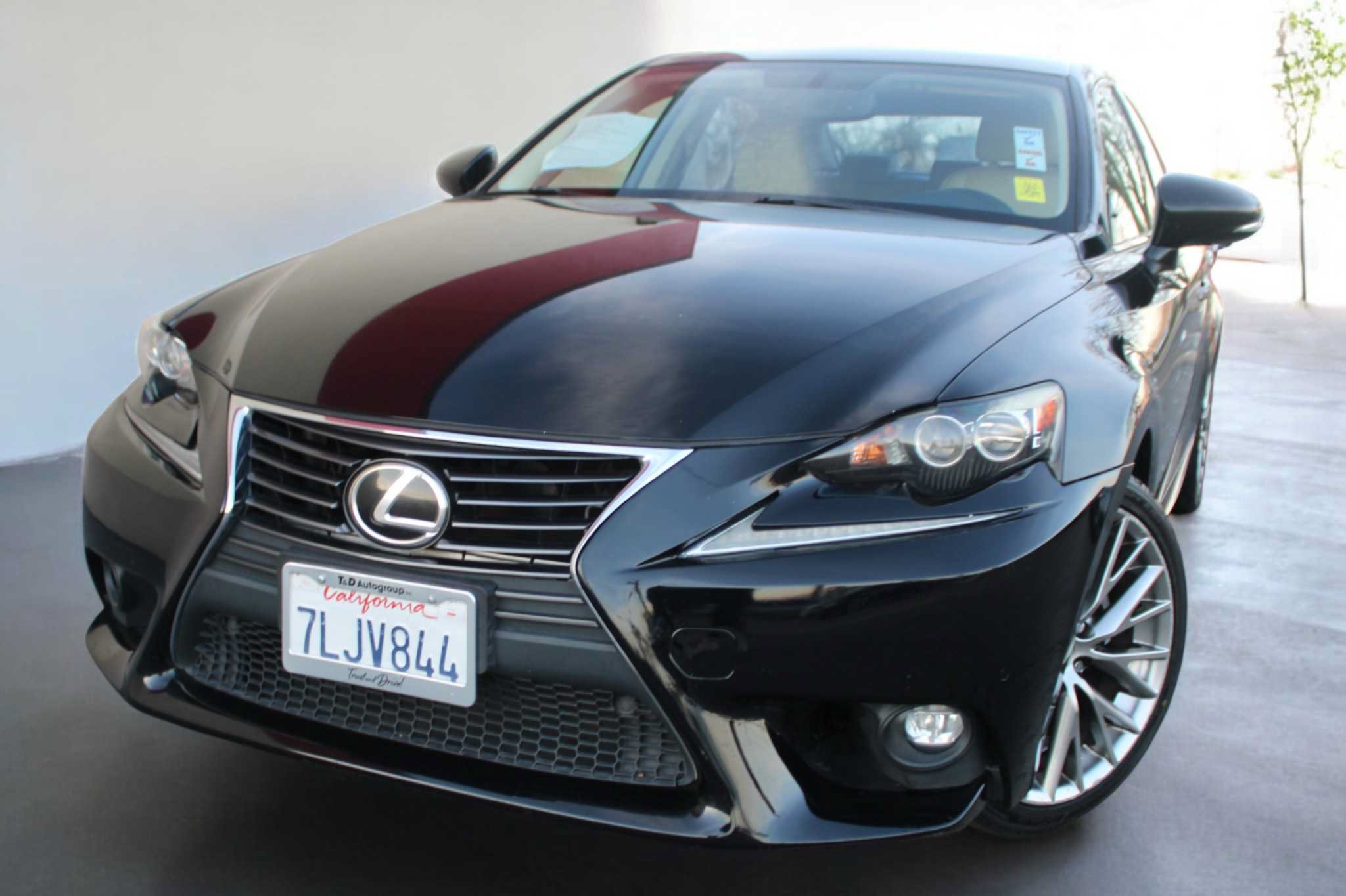 Used 2015 Lexus IS 250 w/ Navigation System Package RWD image 11