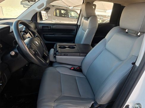 Used 2018 Toyota Tundra SR image 22