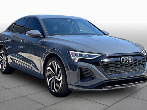 Used 2024 Audi Q8 e-tron Premium Plus w/ Premium Plus Package AWD/4WD image 2