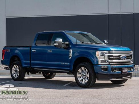 Used 2022 Ford F250 Platinum w/ FX4 Off-Road Package AWD/4WD image 13
