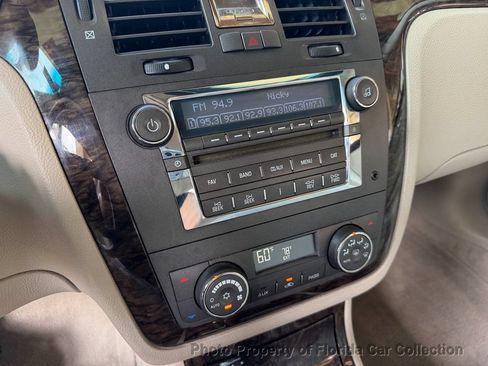 Used 2008 Cadillac DTS FWD image 39