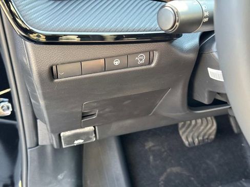 New 2026 Nissan Kicks SR image 24