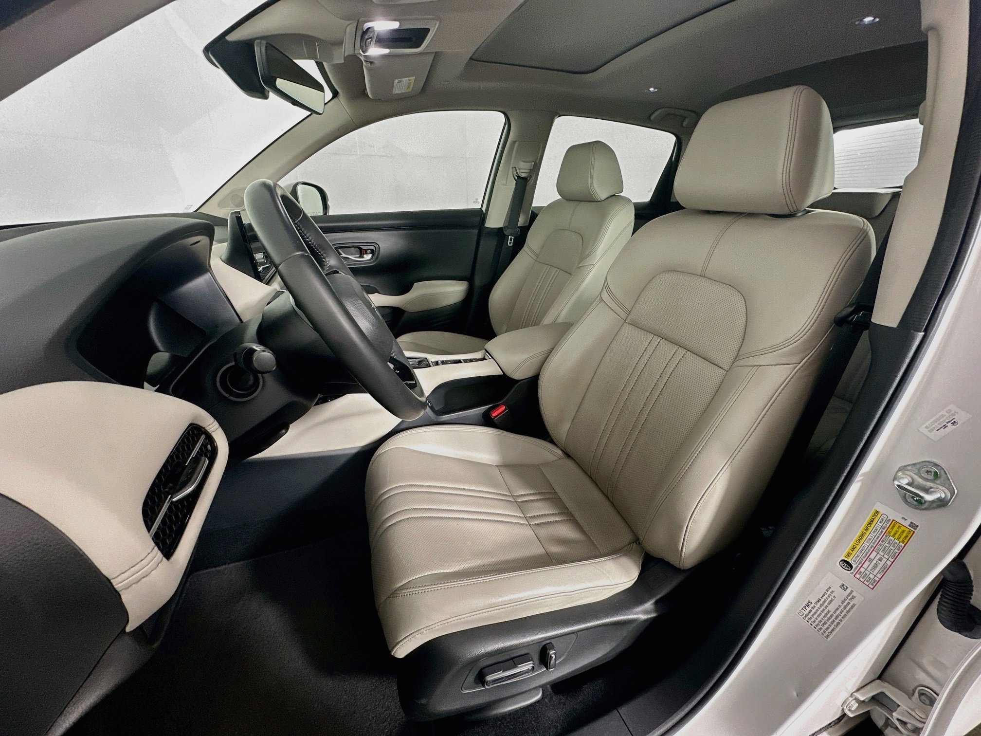 Used 2024 Honda HR-V EX-L image 13