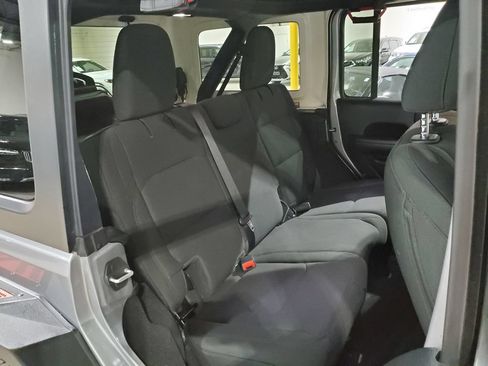 Used 2021 Jeep Wrangler Unlimited Sport AWD/4WD image 20