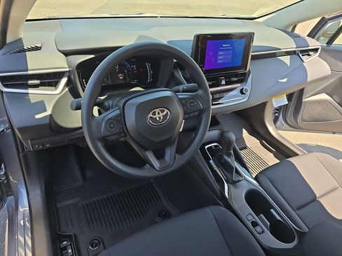Used 2026 Toyota Corolla LE FWD image 17