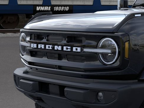 New 2026 Ford Bronco Outer Banks AWD/4WD image 19