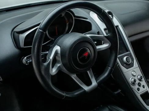 Used 2012 McLaren MP4-12C Coupe RWD image 16