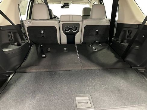 New 2025 Honda Pilot Touring image 34